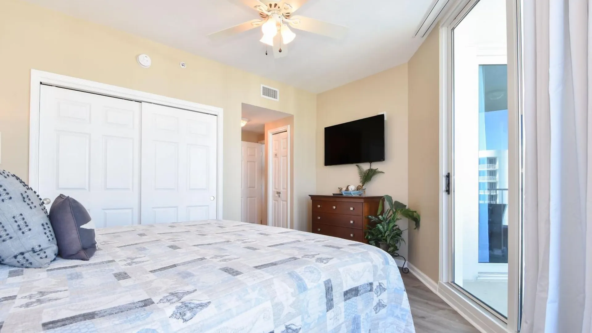 The Palms Of Destin 21003 Junior Apartment